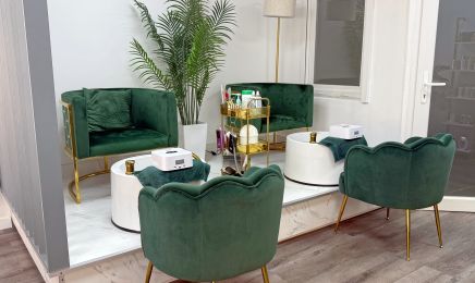 Myli Beauty  : Manucure à Navenne