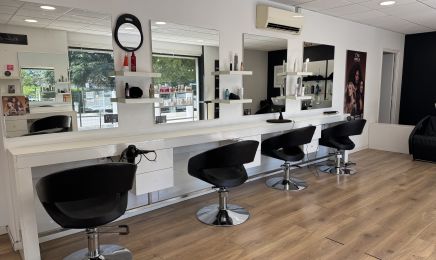 JS Coiffure - Gréasque : Coiffeur à Gréasque