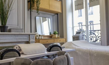 Le 106 Esthétique Carla : Manucure à Lyon