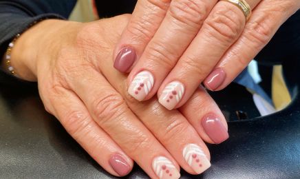 Les jolis œillets de Laura et les jolis nails d’Alison : Barbier à Bouaye