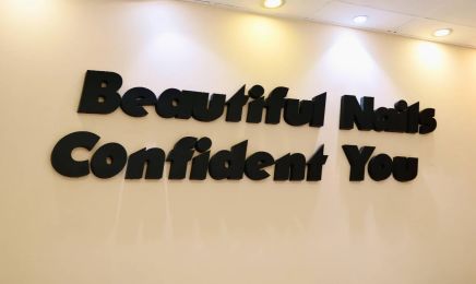 2CE Beauty & Nails: Nagelstudio in München