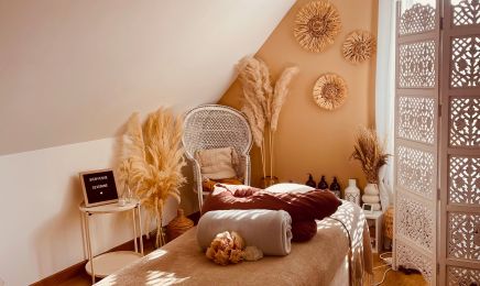 Le Nid  (Head Spa - Bain Enveloppé Bébé - Massage Femme Enceinte) : Institut de beauté à Giberville