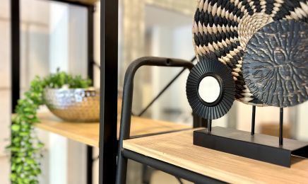 Maison KÉMI | HeadSpa - Maison d’expertise capillaire et de beauté Cheveux texturés : Manucure à Angers