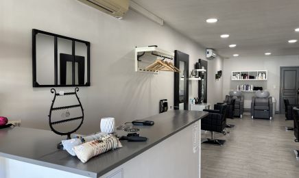 Un Autre Style : Coiffeur à Landiras