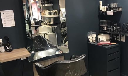 La Tête Ailleurs  : Institut de beauté à Le Bernard
