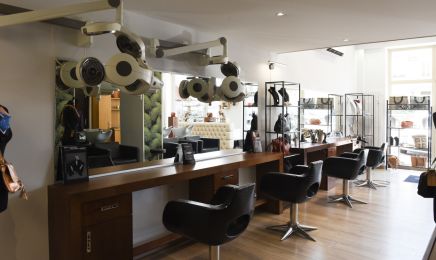 16TH avenue  : Coiffeur à Besançon