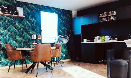 Le 11eme ART : Coiffeur à Pipriac