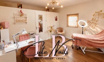 Vuedeloin Studio Makeup & Permanent / Cutenail’s By Laury : Manucure à Saint-Raphaël