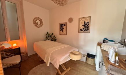 L'instant bien être : Manucure à Mios