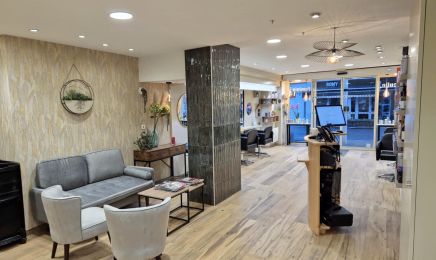 Nouvelle Vague : Coiffeur à Granville