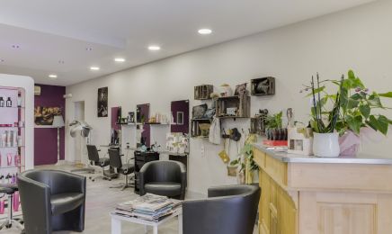 En aparté : Coiffeur à Limoux
