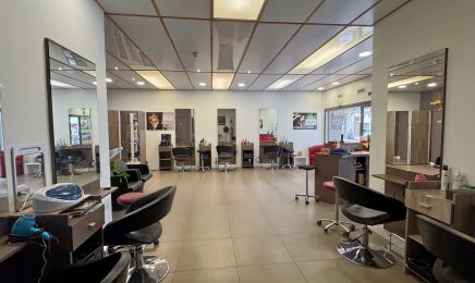 Melya coiffure : Institut de beauté à Paris