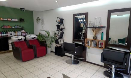 Almeida's&Co : Coiffeur à Merville