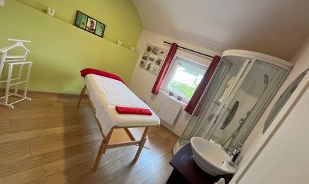 Venus beauté : Manucure à Bois-le-Roi