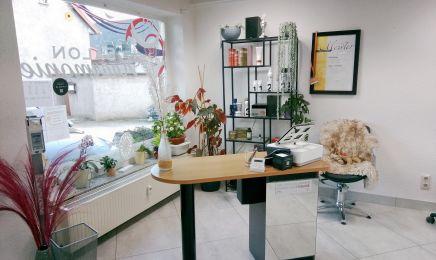 Salon Haarmonie : Friseur in Drei Gleichen