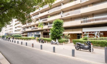 Ô MA BICHE : Manucure à Marseille