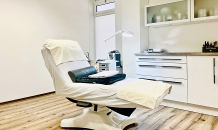 Dick Cosmetic: Kosmetikstudio in Löhne