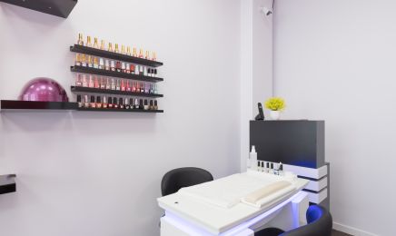 Rose salon de beauté indien : Manucure à Paris