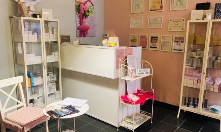 Tündes Schönheitsstudio: Tattoo-Künstler in Dornstadt
