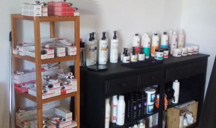 O salon : Institut de beauté à Rions
