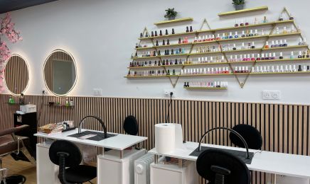 Thiraviya beauté  : Manucure à Asnières-sur-Seine