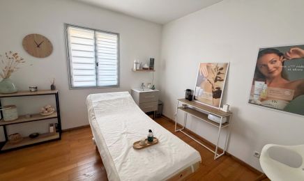 Institut le chalet : Manucure à Cusset