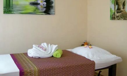 Udom Thai Massage: Kosmetikstudio in Oyten