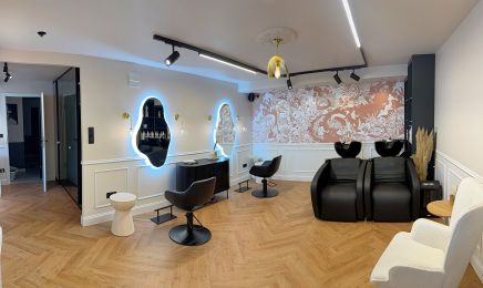 Kelly Frey Maison de Beauté : Coiffeur à Saulny