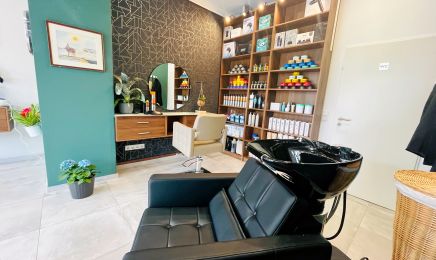 F & M Friseursalon: Friseur in Düsseldorf