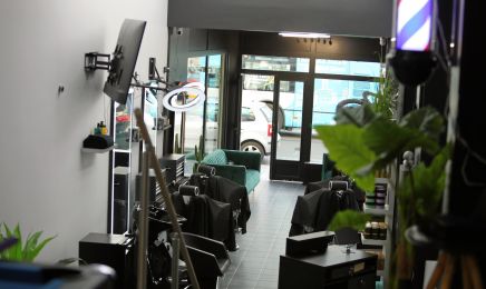 Alexis Barber 2  : Coiffeur à Arras