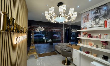 Madame Lambert Coiffure : Coiffeur à Paris