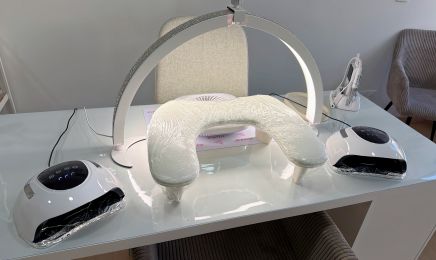 Chez JuBeauty : Manucure à Trets