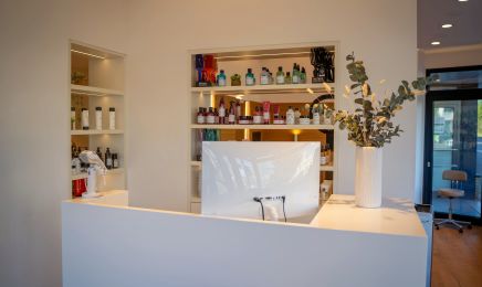 Haarschmiede Studio: Friseur in Meerbusch