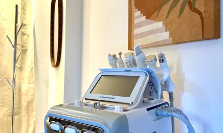 Maison KÉMI | HeadSpa - Maison d’expertise capillaire et de beauté Cheveux texturés : Manucure à Angers