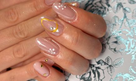Ongles Féeriques by Morgane : Manucure à Boisset-lès-Montrond