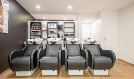 Maison De Beauté J.F.C - Coiffure & Esthétique : Institut de beauté à Thaon-les-Vosges