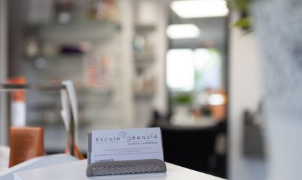 Escale beaute : Manucure à Buxerolles