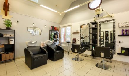 Reflet Coiffure : Coiffeur à Claville