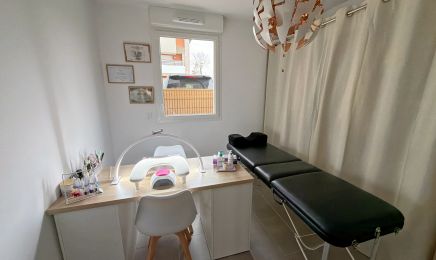 Ilo Beauty  : Manucure à Mireval