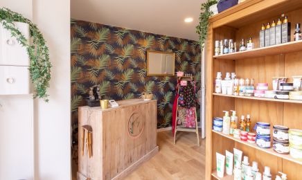 La Maison de la Beauté - By Sabrina esthétique  : Manucure à Teuillac