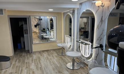 Kalinea Coiffure  : Manucure à Paris