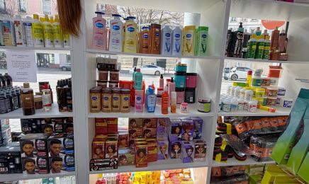 Cosmétique Konate Coiffure : Coiffeur à Strasbourg
