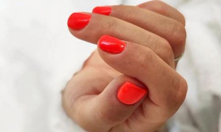 De l'ongle à la lumière : Manucure à Gap