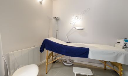 aux p’tits soins : Manucure à Moirax