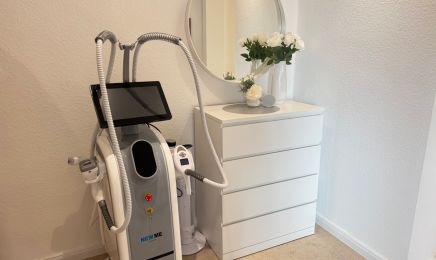 Mira Kosmetik: Nagelstudio in Siegburg
