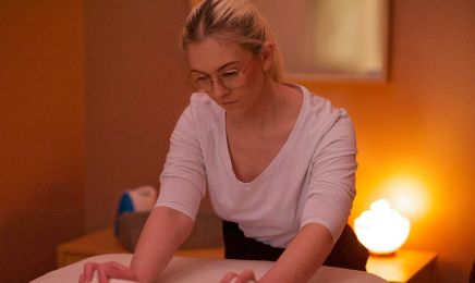 Rituel des soins : Manucure à Jacou