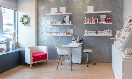 Guinot - Angers Perles de Soins : Manucure à Angers