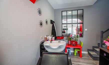 Valérie Coiffure : Coiffeur à Gond-Pontouvre