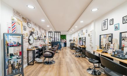 Le Carré Moustache : Barbier à Libourne