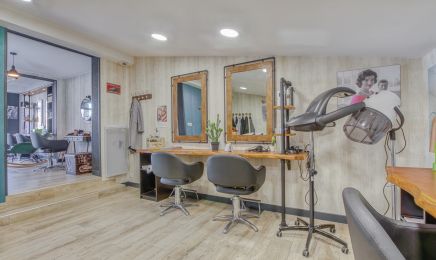 Le Salon de Montebourg : Barbier à Montebourg